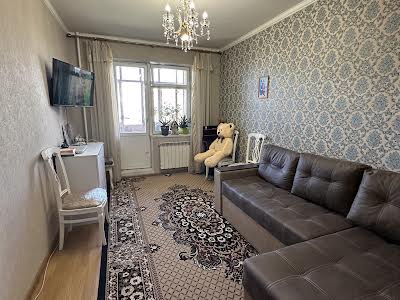 квартира за адресою Сержа Лифаря вул. (Олександра Сабурова), 1