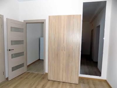квартира за адресою Ованеса Туманяна вул., 15а
