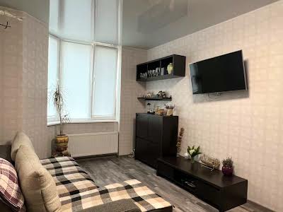 квартира за адресою Абрикосова вул., 1г