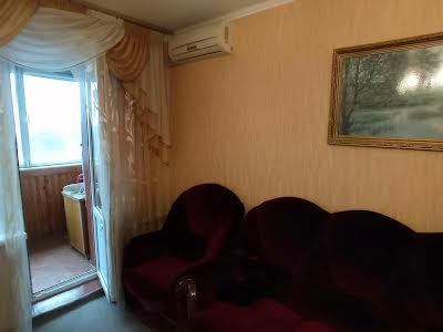 квартира за адресою Бориспільська вул., 49