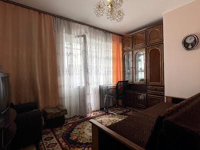 квартира за адресою Бутишів пров. (Андрія Іванова вул.), 12