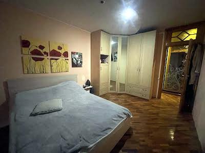 квартира за адресою Золочівська вул., 26