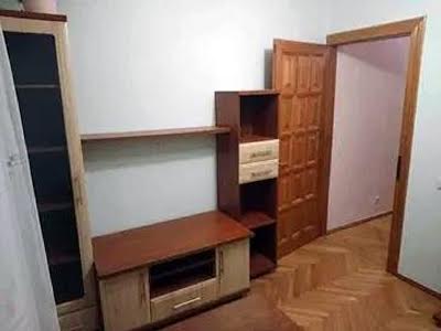 квартира за адресою Родини Крушельницьких вул., 10