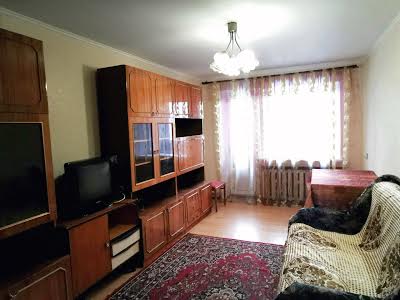 квартира за адресою Героїв УПА вул. (Кирпоноса), 15-Б