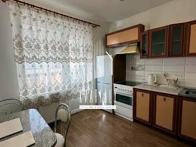 квартира по адресу Софии Русовой ул., 7