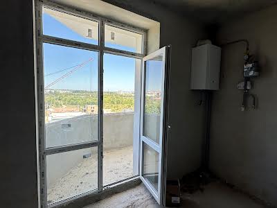 квартира за адресою Заозерна вул., 1