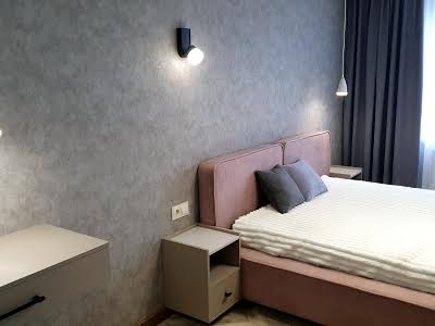 квартира за адресою Леся Курбаса вул., 10