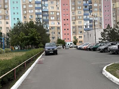 квартира за адресою Червоної Калини просп. (Володимира Маяковського), 30