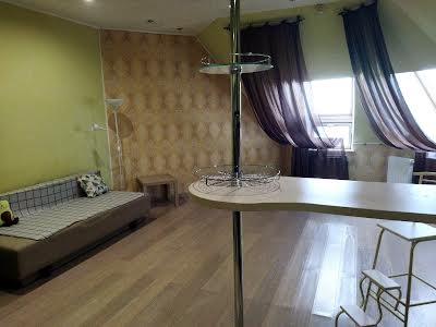 квартира за адресою Середньофонтанська вул., 19-А