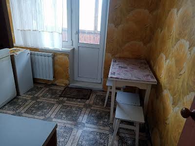 квартира за адресою Зотчих, 32