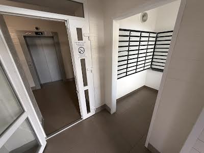 квартира за адресою Машинобудівників вул., 14