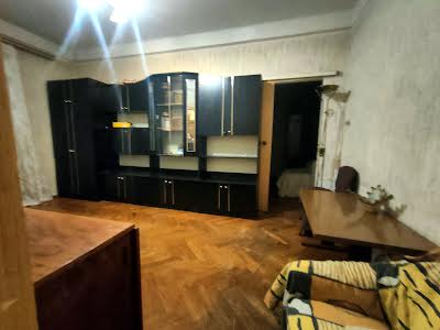квартира за адресою Миколи Міхновського бульв. (Дружби Народів), 32