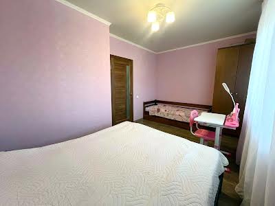 квартира за адресою Вʼячеслава Чорновола вул., 50а