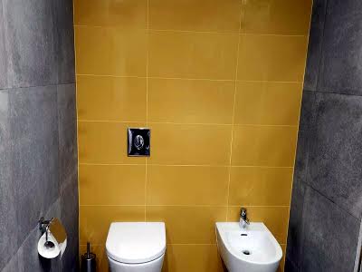 квартира за адресою Глушкова, 9В