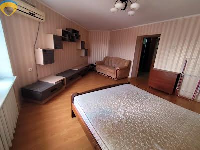 квартира за адресою Степова вул., 23/25