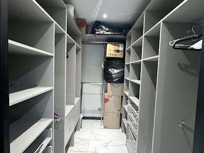 квартира за адресою Соборності просп. (Возз'єднання), 30а