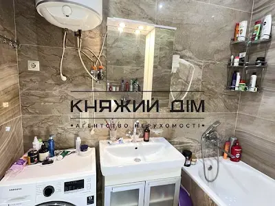 квартира за адресою Зарічна вул., 1-Б