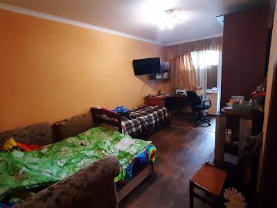 квартира за адресою Озерна вул., 16