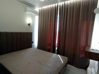 квартира по адресу Героев Небесной Сотни просп., 18