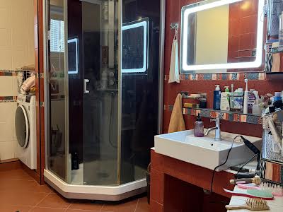 квартира за адресою Академіка Чекмарьова вул., 2