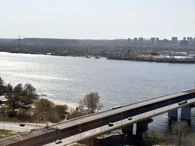 квартира за адресою Зарічна вул., 1В