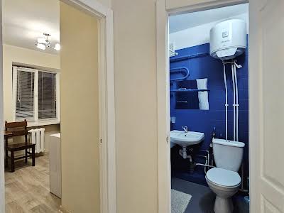 квартира за адресою Будівельників вул., 8