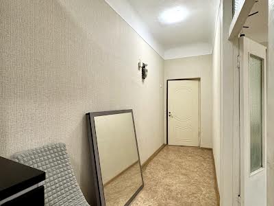 квартира за адресою Погранична, 248А