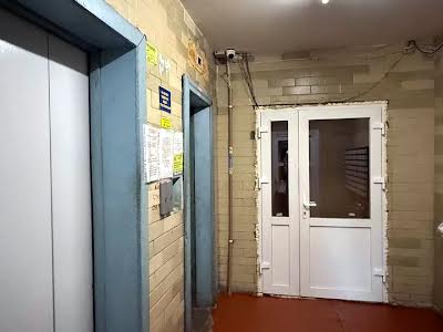 квартира за адресою Миколи Ушакова вул., 18