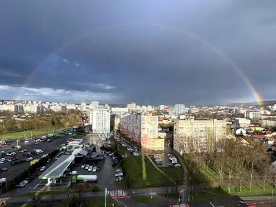 квартира за адресою В'ячеслава Чорновола, 77