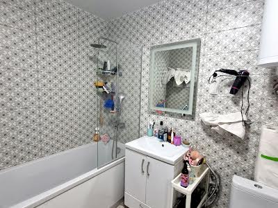 квартира за адресою Соломії Крушельницької вул., 15