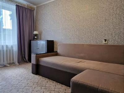 квартира за адресою Академіка Заболотного вул., 18