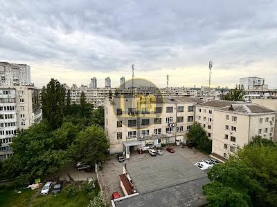квартира за адресою Амвросія Бучми бульв., 5/1