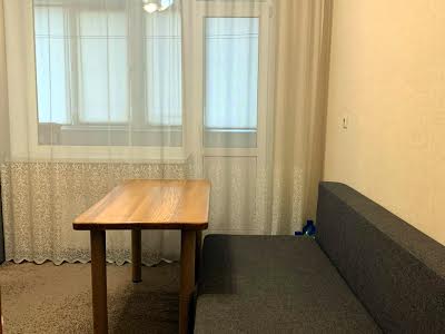 квартира за адресою Дніпровська набережна вул., 26-А