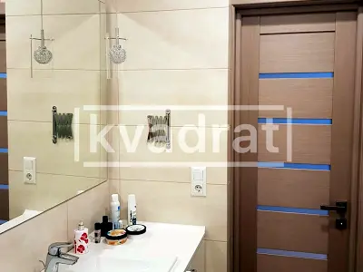 квартира за адресою Зарічна вул., 1В