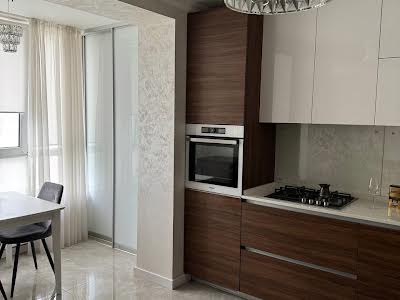 квартира за адресою Райдужна вул., 90