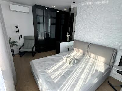 квартира за адресою Родини Крістерів вул., 16