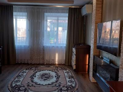 будинок за адресою Центральна, 70