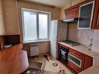 квартира по адресу Ильфа и Петрова ул., 27