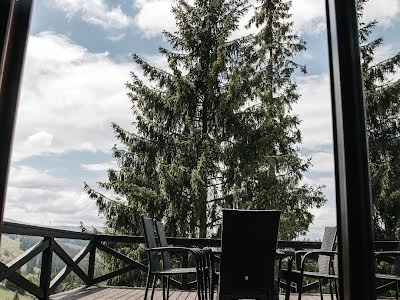комерційна за адресою Степана Бандери, 30