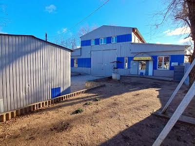 комерційна за адресою вул. Волкова, 11