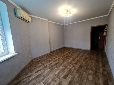 комерційна за адресою Михайла Гришка вул., 9