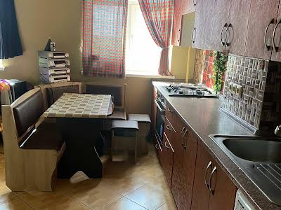 квартира за адресою Залізнична вул., 7