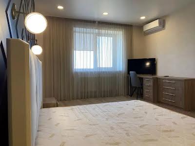 квартира за адресою Набережна Перемоги вул., 62