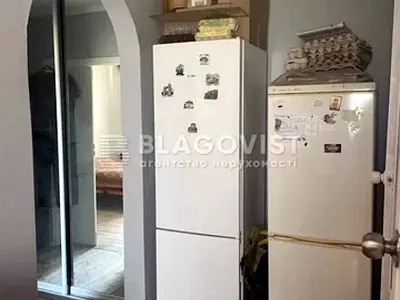 квартира за адресою Срібнокільська вул., 4