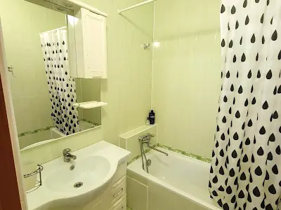 квартира за адресою Академіка Сахарова вул., 38