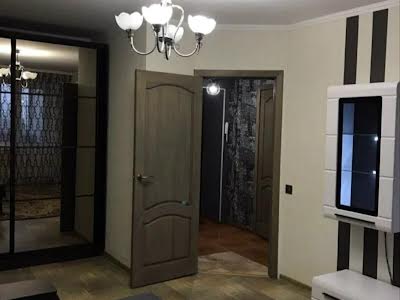 квартира за адресою Морозова вул., 32