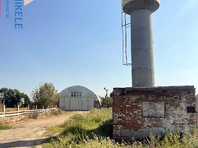 комерційна за адресою с. Королівка, провулок Польовий, 2