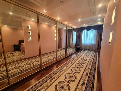квартира за адресою Євгена Коновальця вул. (Щорса), 36б