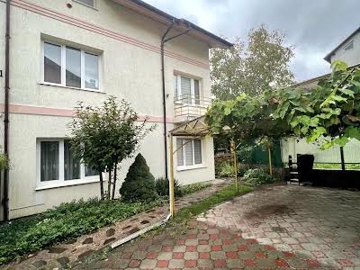 будинок за адресою Академіка Степана Рудницького вул., 71