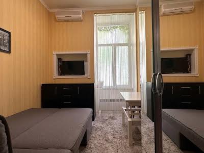 квартира за адресою Ніни Строкатої вул. (Буніна), 8